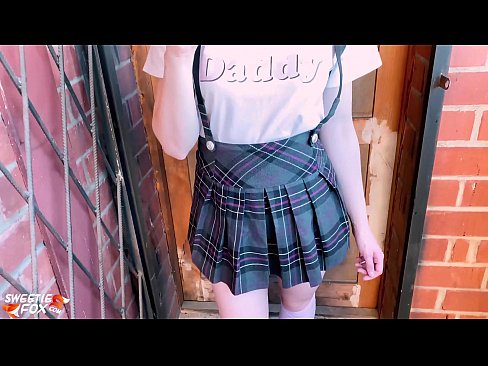 ❤️ Schoolgirl Mengisap penisnya dalam-dalam dan meniduri alih-alih kelas. ️  Sex di id.hentaizm.ru